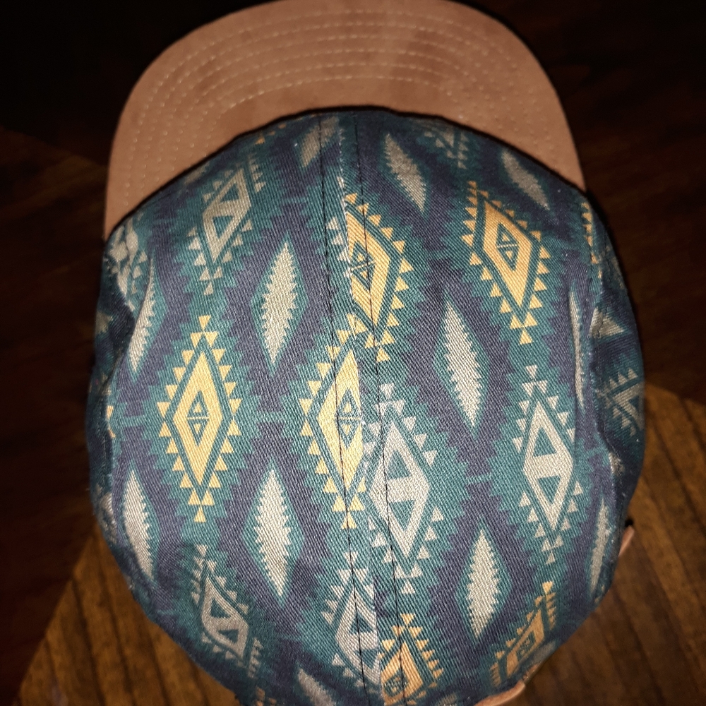 Hat - Picture 3 of 4